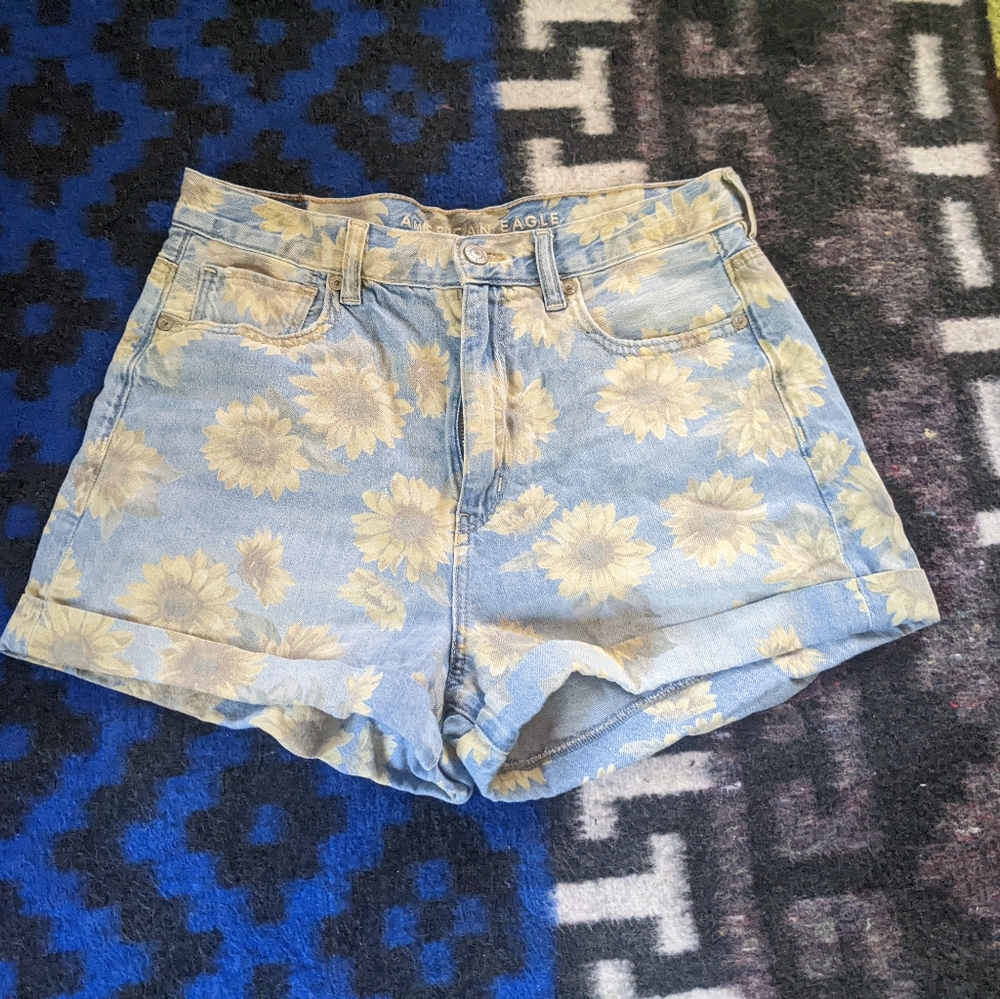 American Eagle sunflower shorts